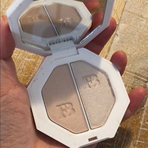 FENTY BEAUTY Killawatt Highlighter duo
